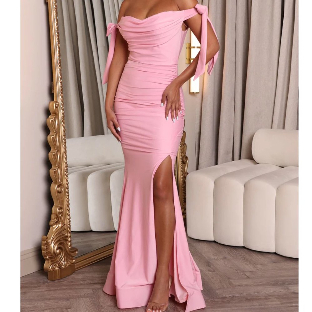 BRAND NEW FashionNova Always On Point Maxi Dress - Pink